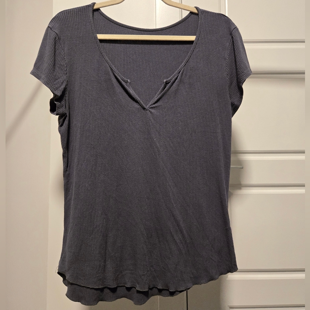 Ardene Short Sleeve V-Neck Tee